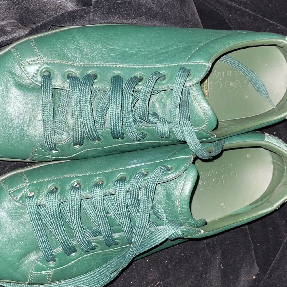 Gucci Green Sneakers for a Stylish Look